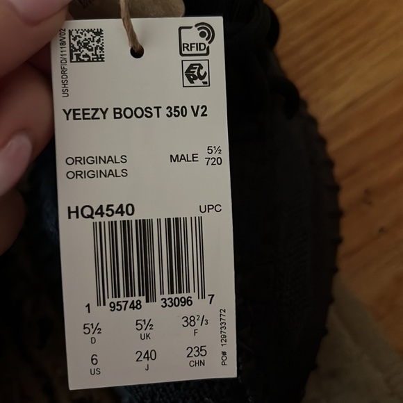 Adidas Yeezy 350 Boost - Picture 7 of 8